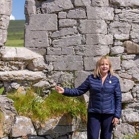 Отель Into The Burren Murroogh Экстерьер фото