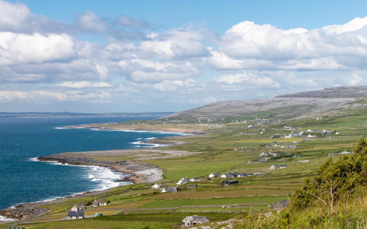 Отель Into The Burren Murroogh Экстерьер фото