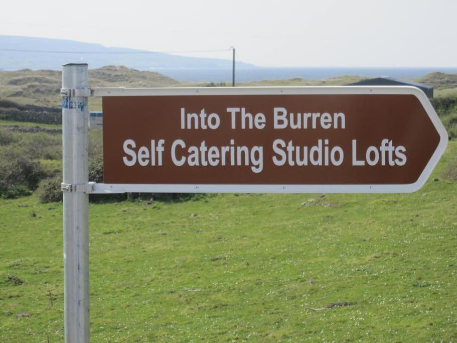 Отель Into The Burren Murroogh Экстерьер фото